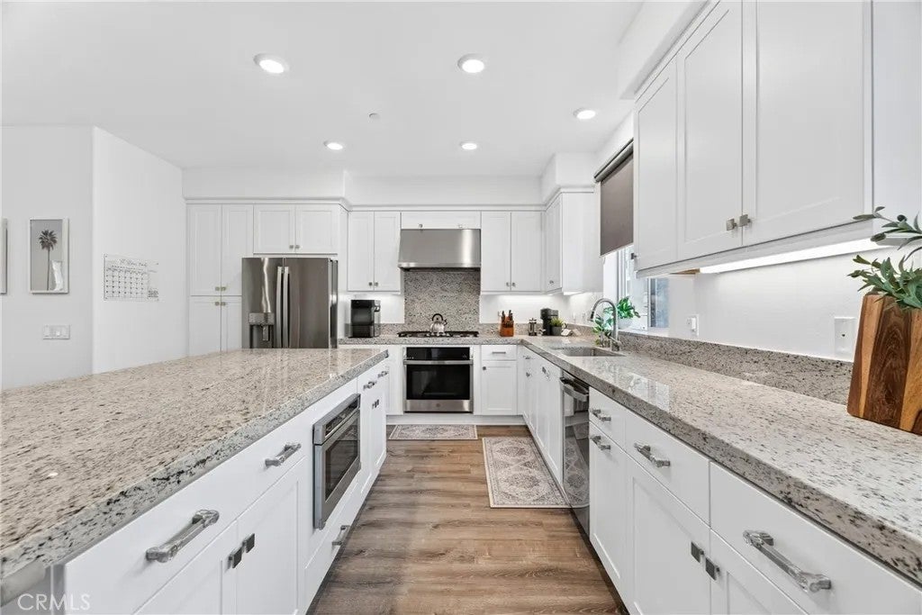 26966 Mosswood