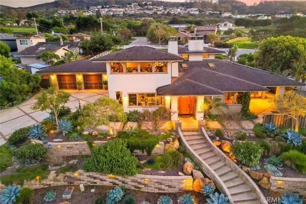 Photo of 295 Mar Vista Drive, Los Osos, CA 93402 (MLS # NS25279826)