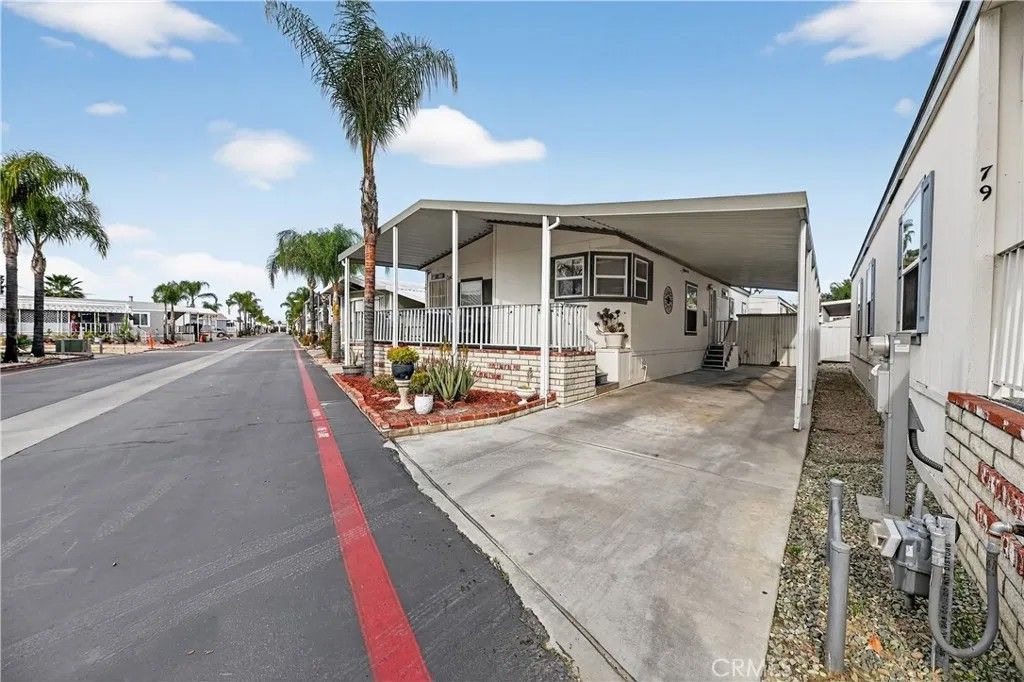 Photo of 1445 W Florida Ave #78, Hemet, CA 92543 (MLS # SW26043603)