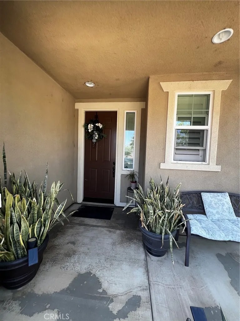 11555 Valley Oak Lane