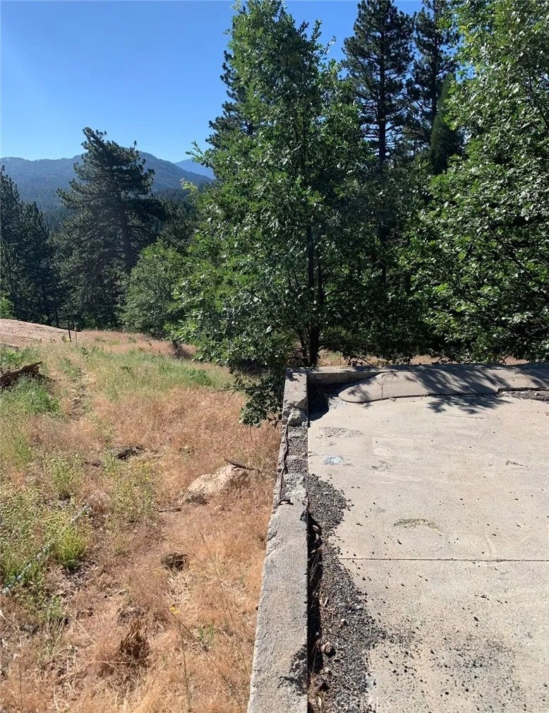 31533 Circle View