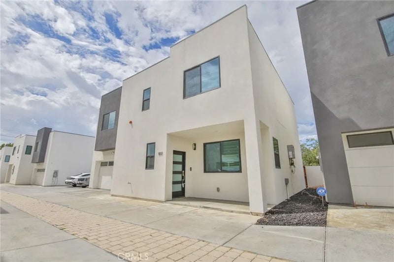 9117 N Nilo Lane