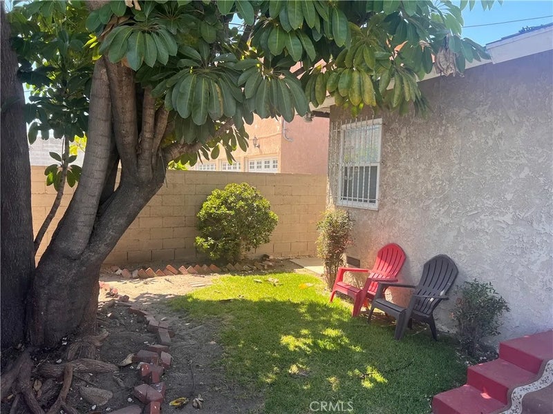 1739-1741 W 105th Street