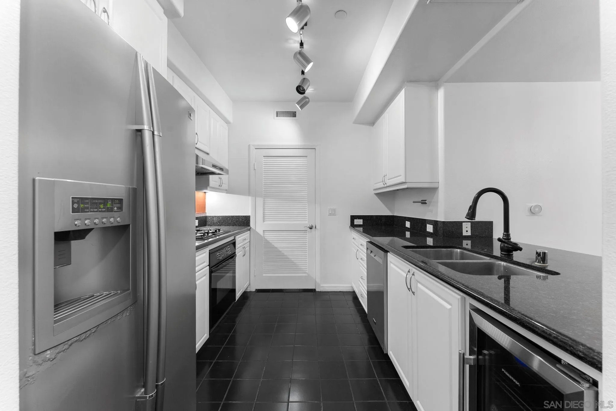 8211 Station Village Ln 1111