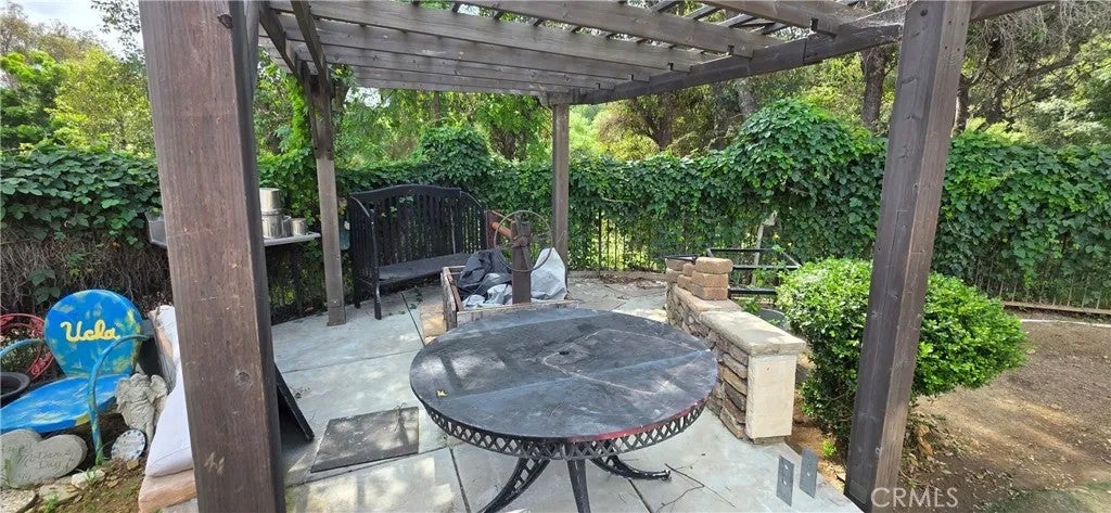 12 Franciscan Place