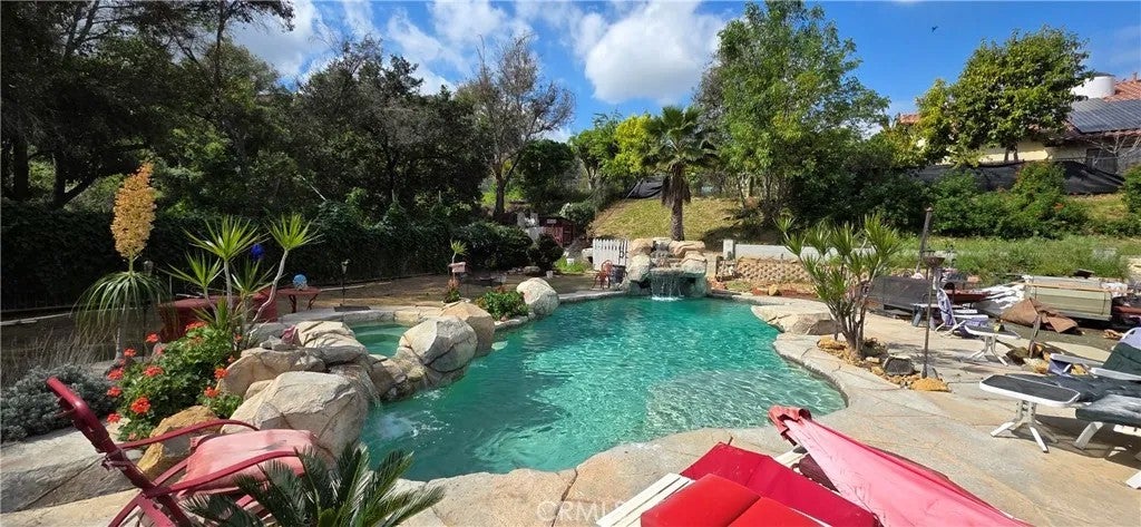 12 Franciscan Place