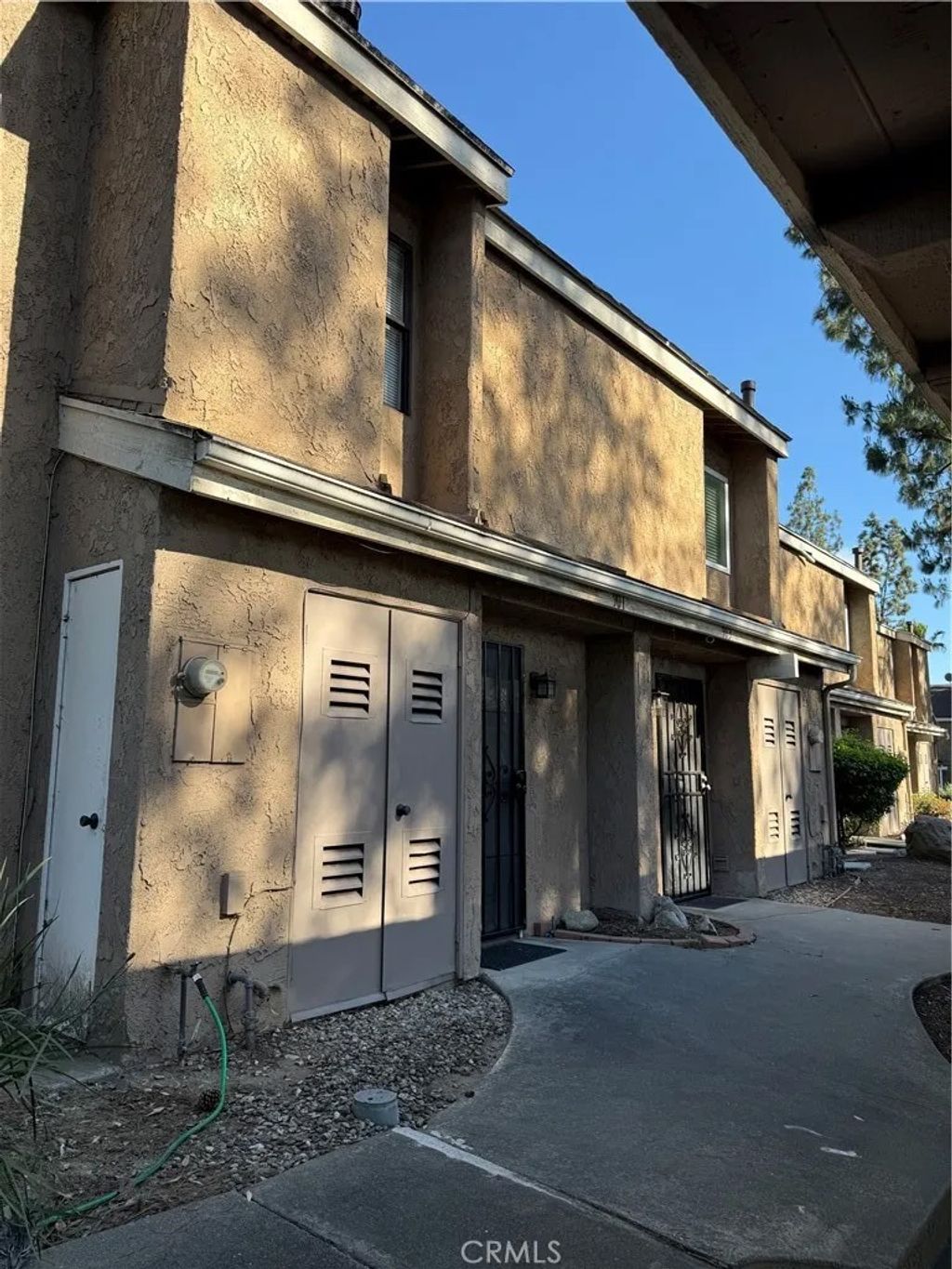Photo of 901 S Mountain Ave, Ontario, CA 91762 (MLS # IV26065091)