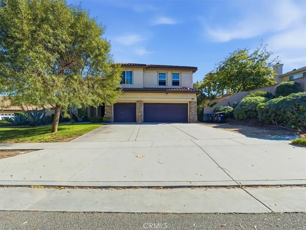 2947 Gilbert Avenue