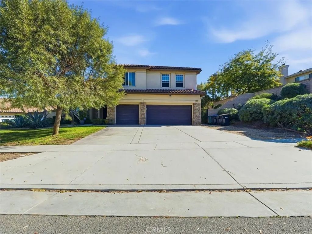 Photo of 2947 Gilbert Avenue, Corona, CA 92881 (MLS # CV26066486)