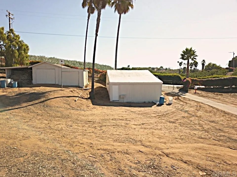 31820 Via Ararat