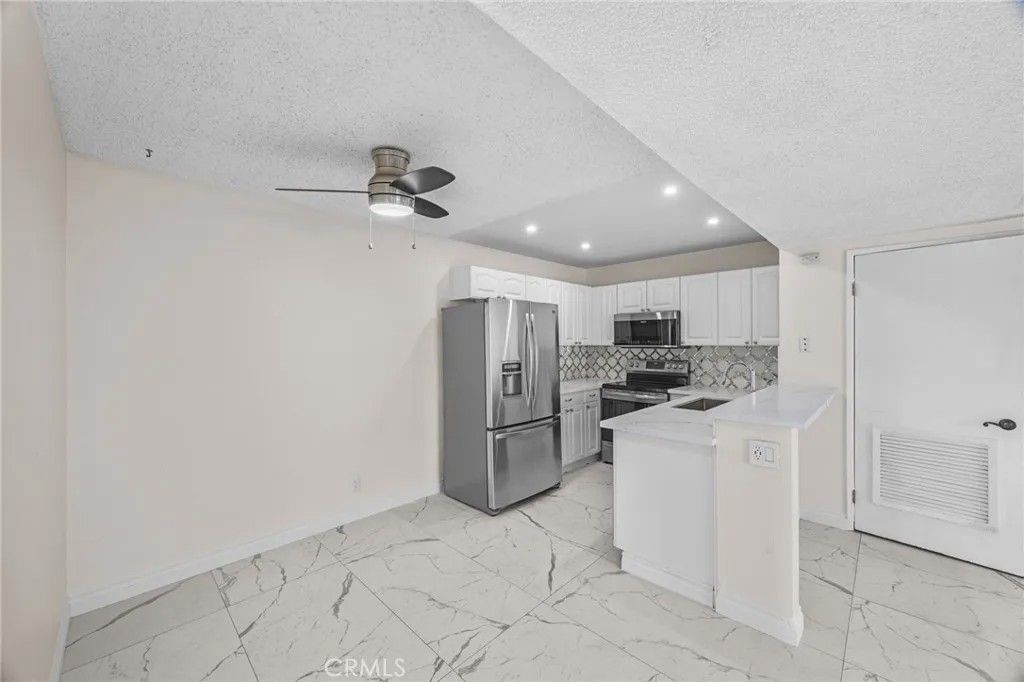 Photo of 1480 W Edgehill Rd #67, San Bernardino, CA 92405 (MLS # CV26088044)