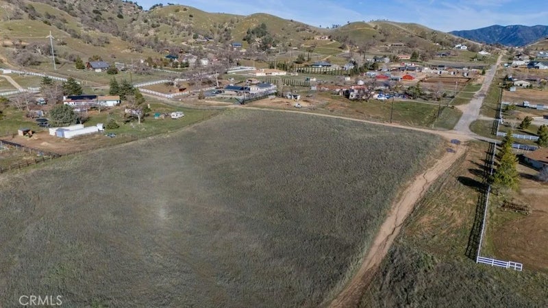 0 Mariposa Ave
