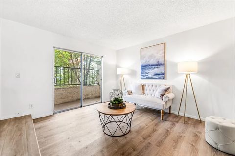 Tiny photo for 13839 Magnolia Street, Garden Grove, CA 92844 (MLS # PW25254312)