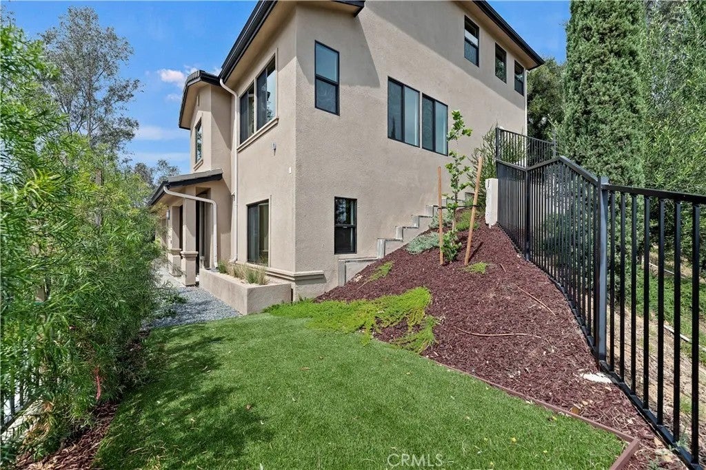 969 N Staley