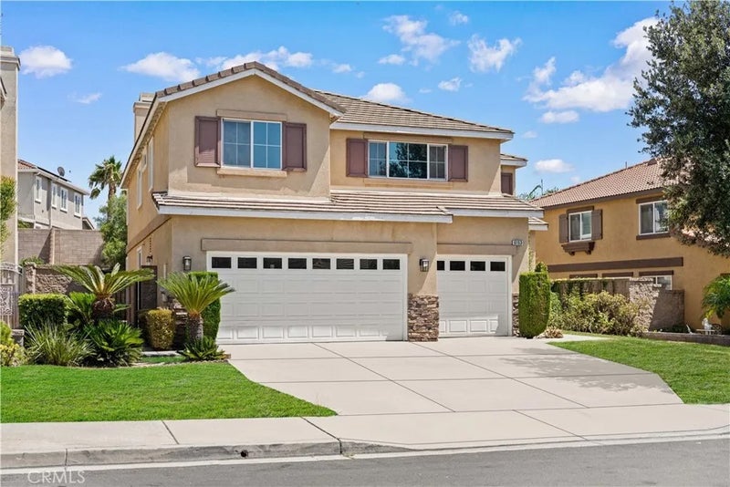 6153 Chantel Drive