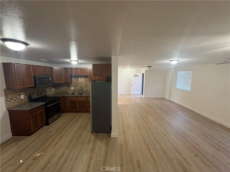 146 W 93rd