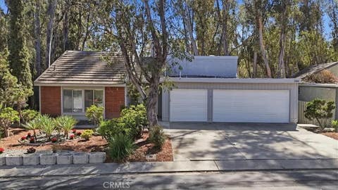25045 Castlewood Lake Forest CA 92630