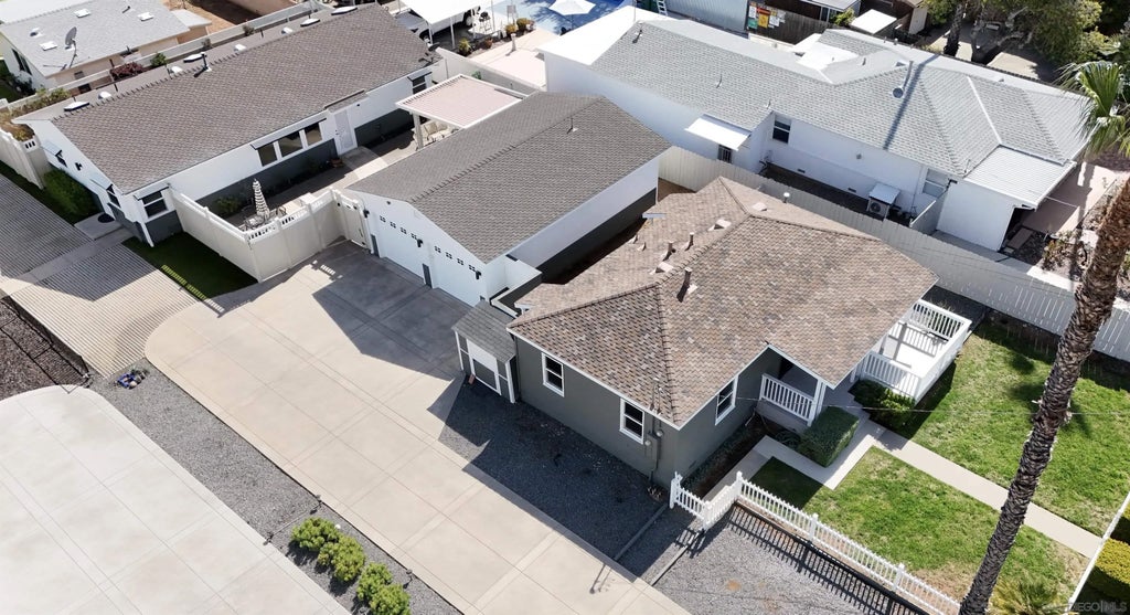 Photo of 1011-1013 Knowles Ave, Carlsbad, CA 92008 (MLS # 260013621)