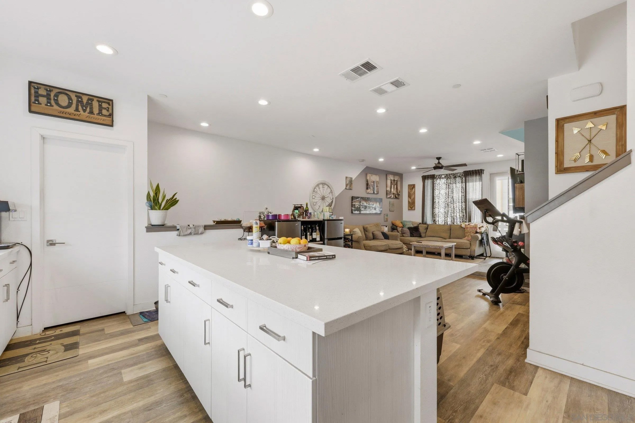 49 Sea Crest