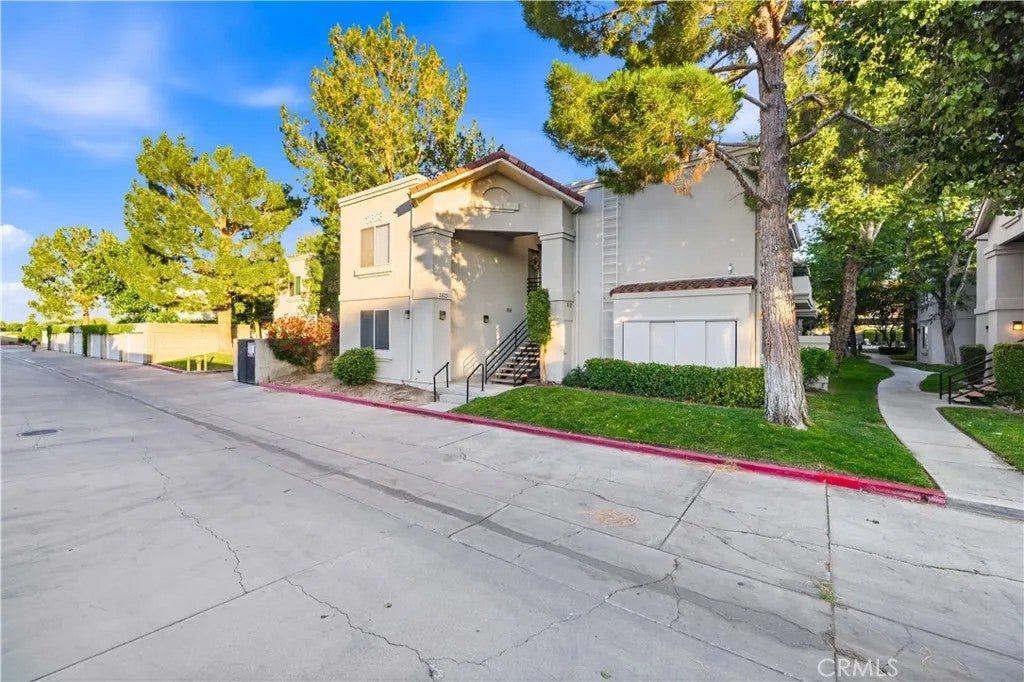 2823 W Avenue K12 137