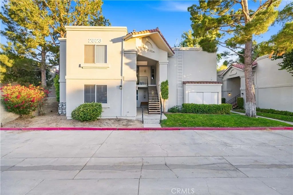 2823 W Avenue K12 137