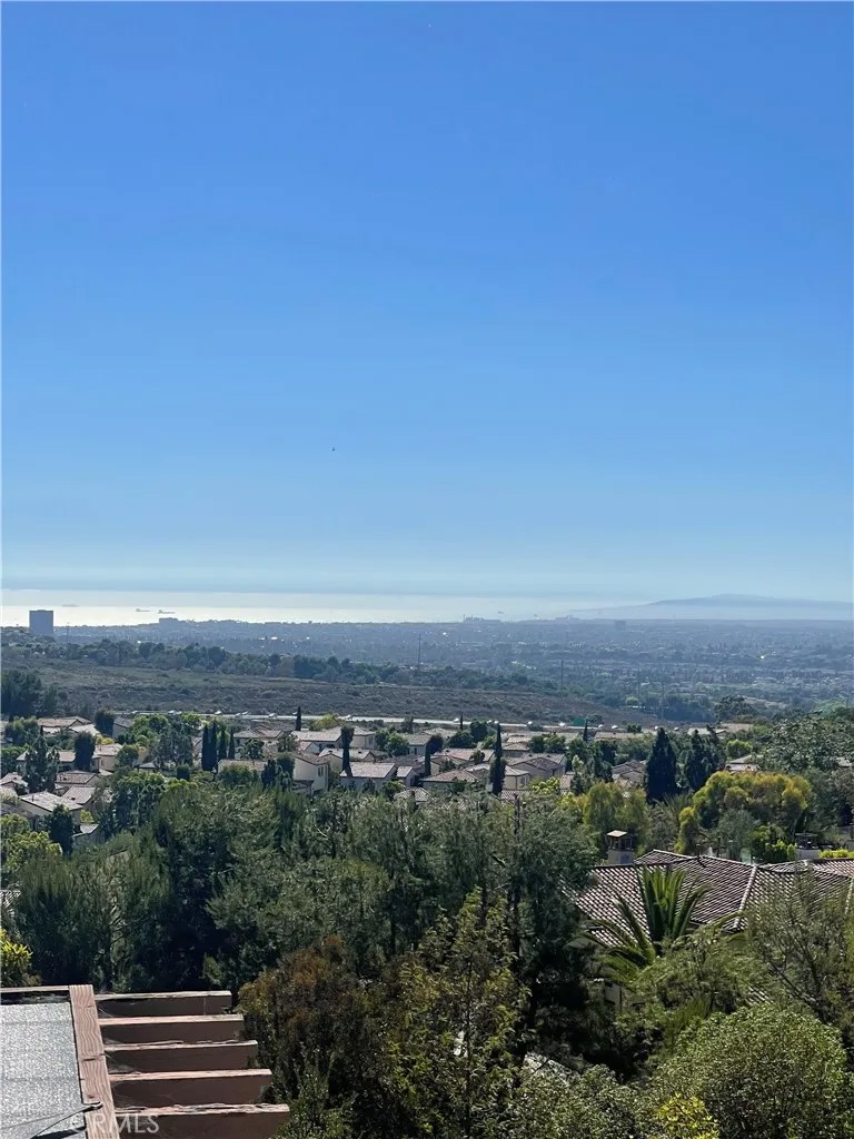 25 Village Way