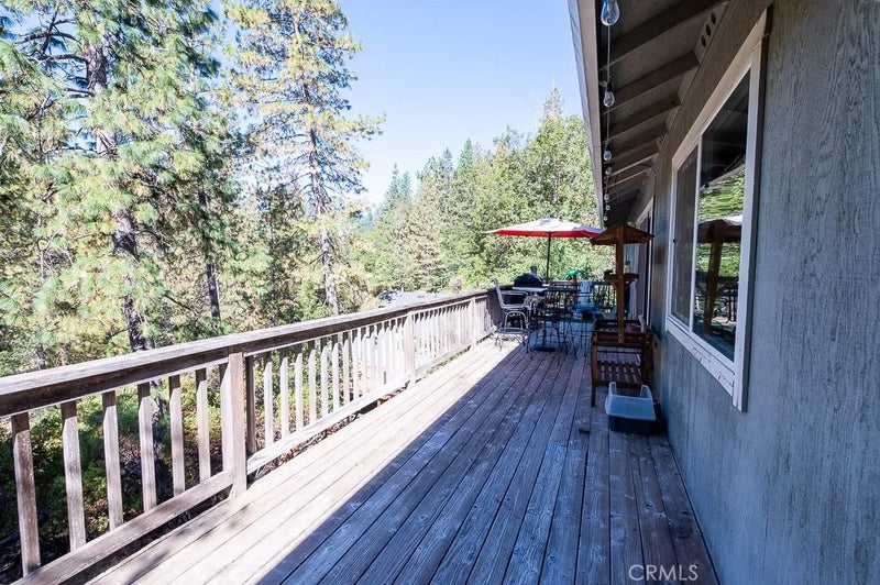 16311 Ponderosa