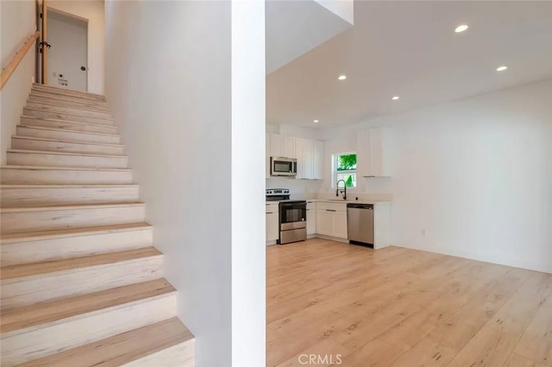 6837 Yolanda Avenue