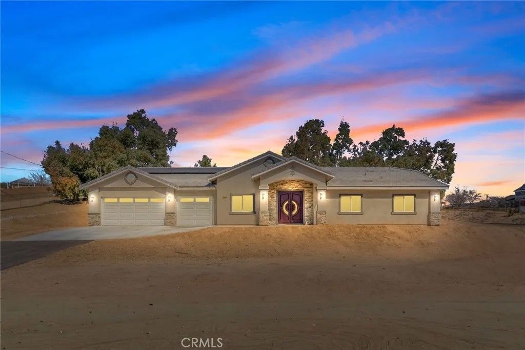 Photo of 18756 Centennial Street, Hesperia, CA 92345 (MLS # IV26051253)