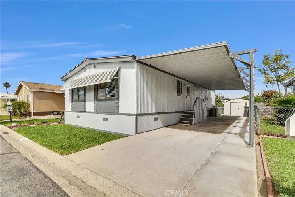 Photo of 777 Temescal St #88, Corona, CA 92879 (MLS # PW26076203)