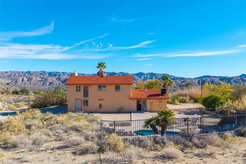 Photo of 50720 Panorama Dr, Morongo Valley, CA 92256 (MLS # JT25239613)