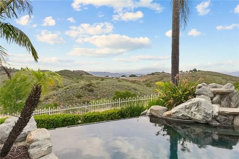 Tiny photo for 43110 Palomino Cir, Temecula, CA 92590 (MLS # SW26078481)