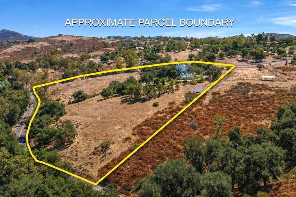 24665 Rancho Santa Teresa Drive
