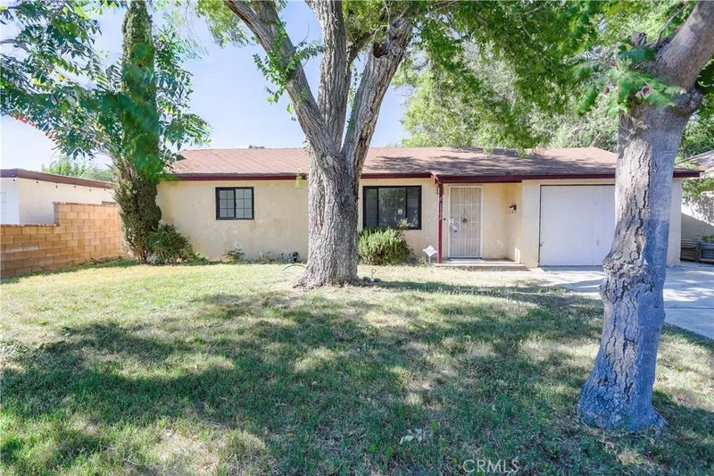 1109 W Lumber Street
