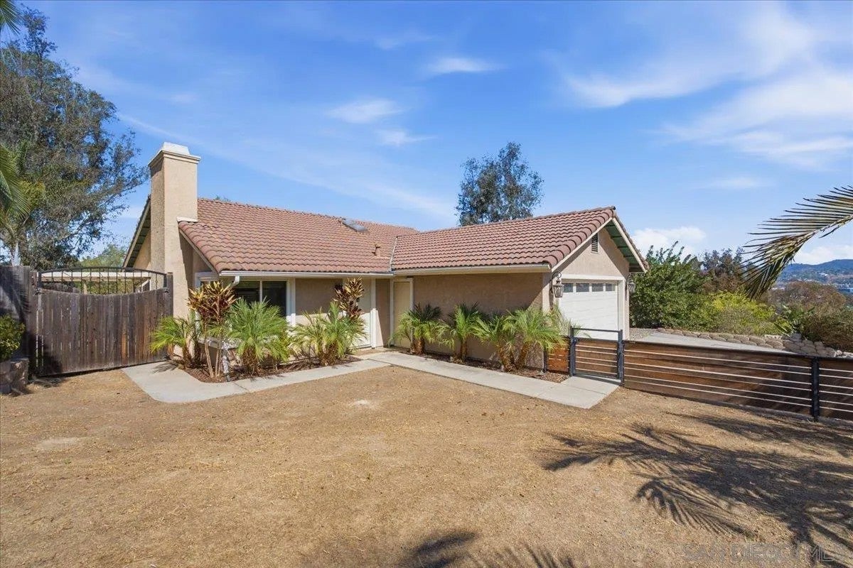 427 Ponte Ave