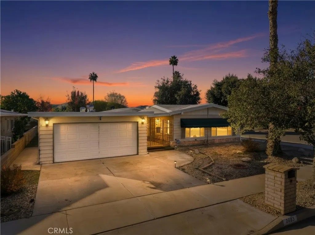Photo of 2683 Chamise Way, Hemet, CA 92545 (MLS # CV25275564)