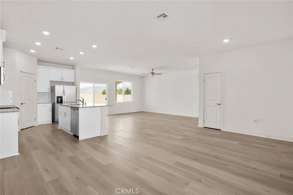 Photo of 14873 Desert Lily Court, Apple Valley, CA 92307 (MLS # SW26005055)