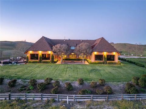 5010 Gate 4 Rd. Paso Robles CA 93446