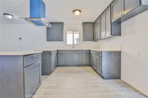 Tiny photo for 10408 Wilmington Ave, Los Angeles, CA 90002 (MLS # DW25251274)