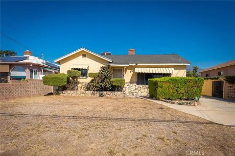 Tiny photo for 207 Los Angeles Avenue, Monrovia, CA 91016 (MLS # OC25231690)