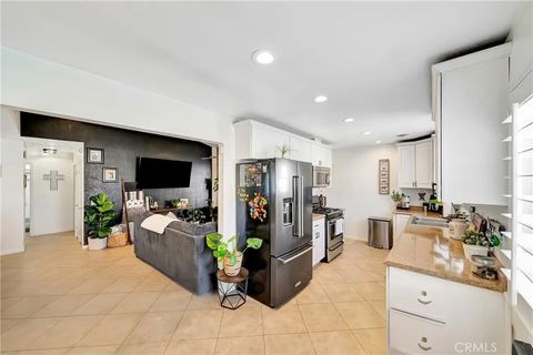 Tiny photo for 43157 18th St, Lancaster, CA 93534 (MLS # SR25246725)