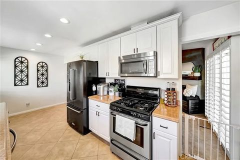 Tiny photo for 43157 18th St, Lancaster, CA 93534 (MLS # SR25246725)