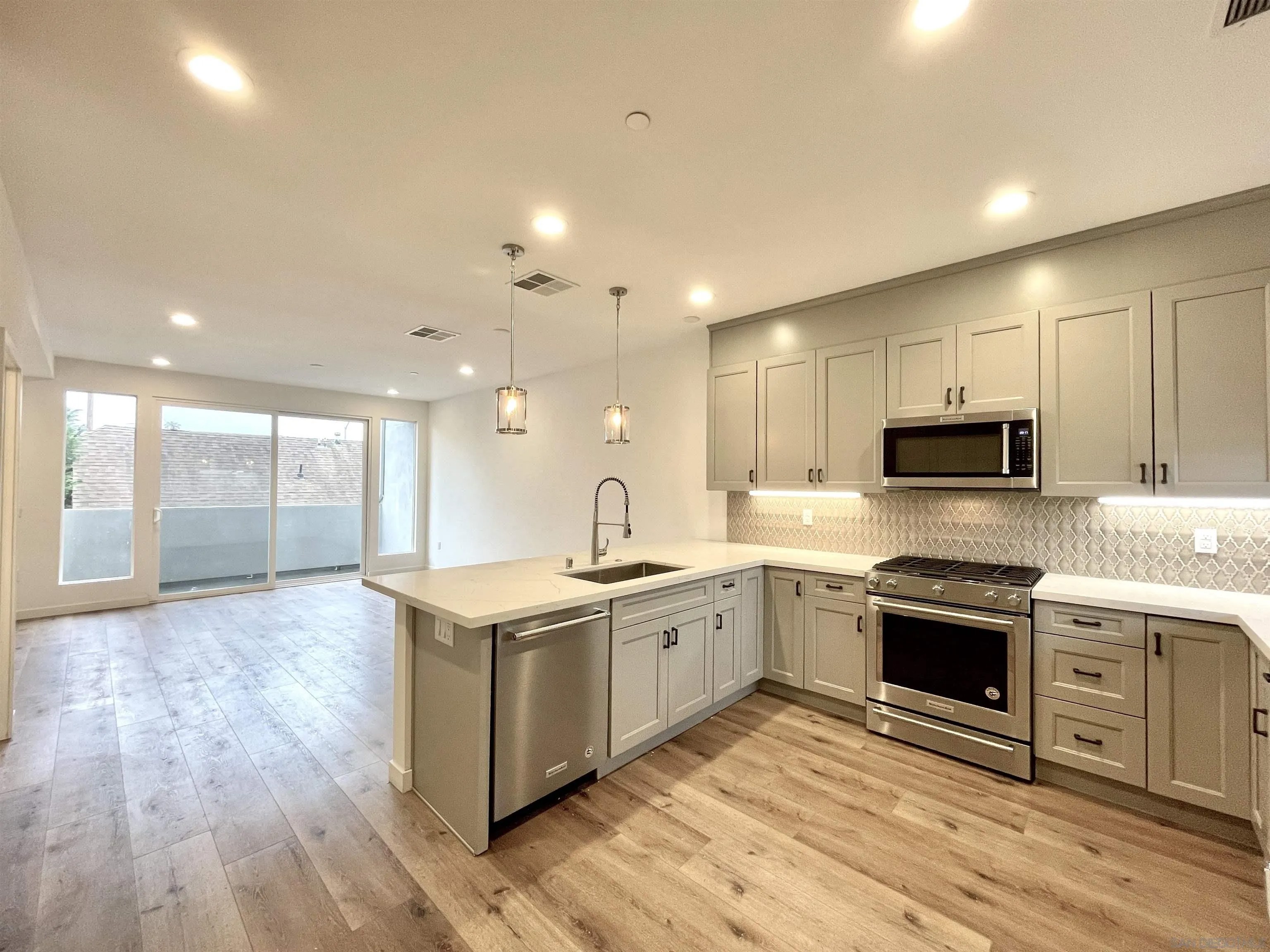 4211 Utah 2