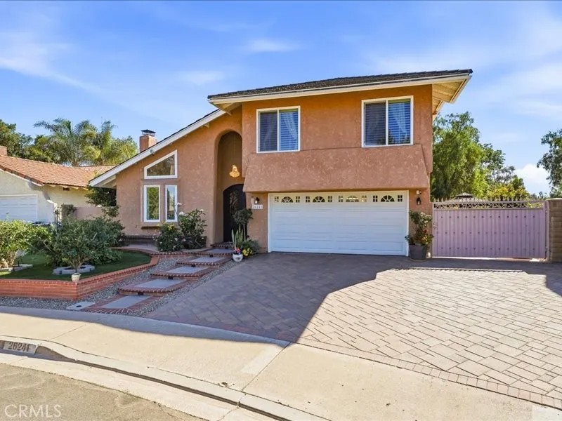 26241 Via Oceano