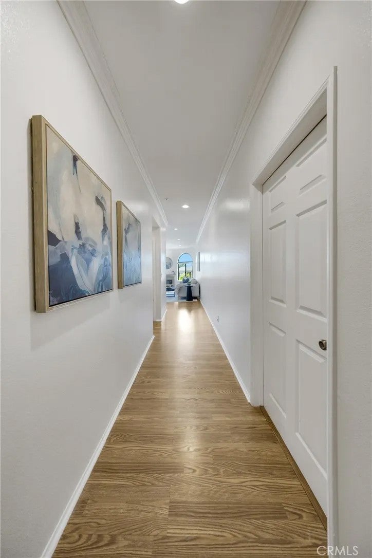 1541 S Bedford 205