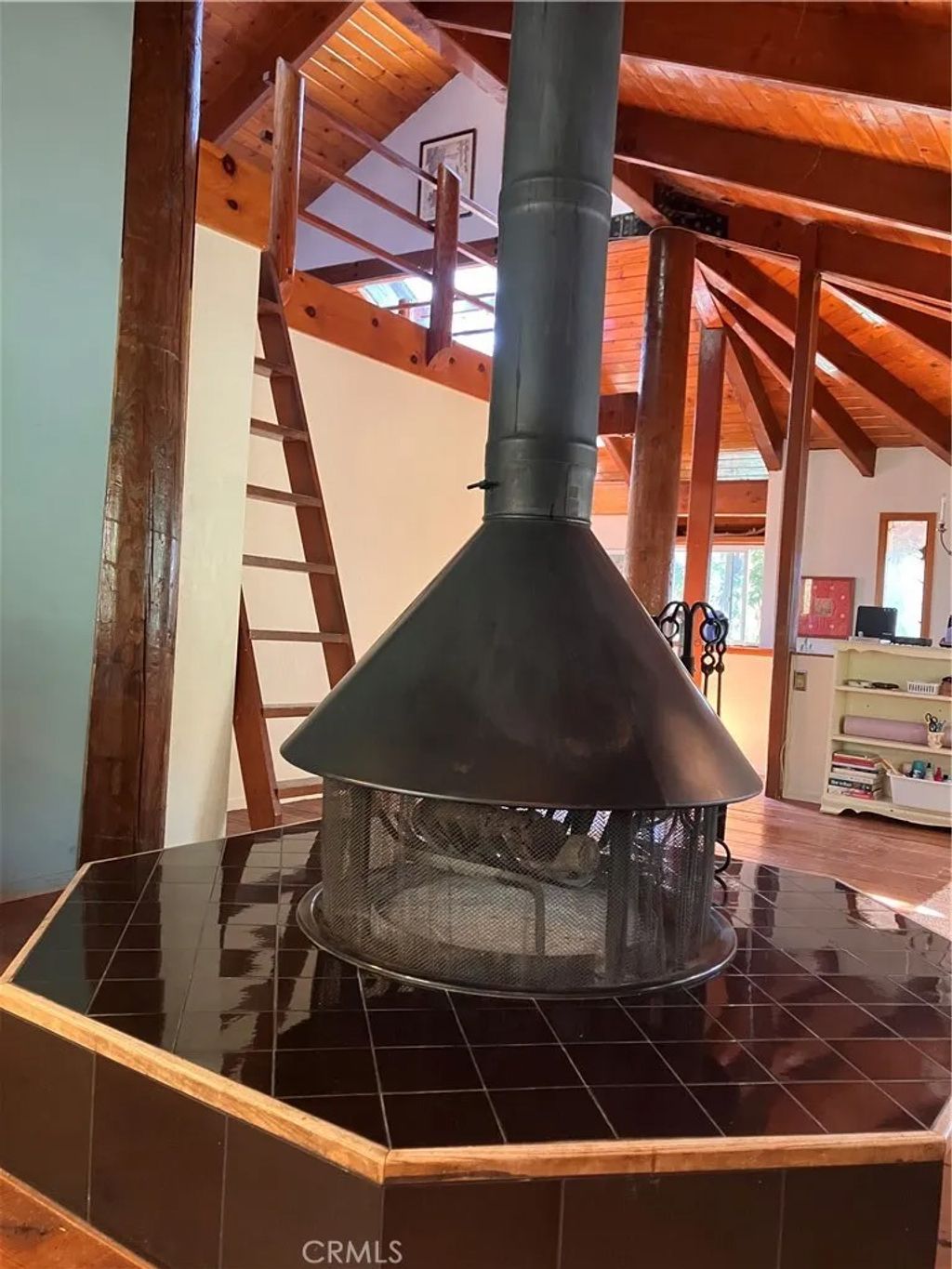 Photo of 23228 Brookside, Crestline, CA 92325 (MLS # IG26072278)