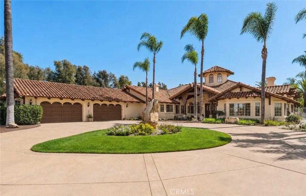Photo of 31499 Lake Vista Cir, Bonsall, CA 92003 (MLS # SW26100699)
