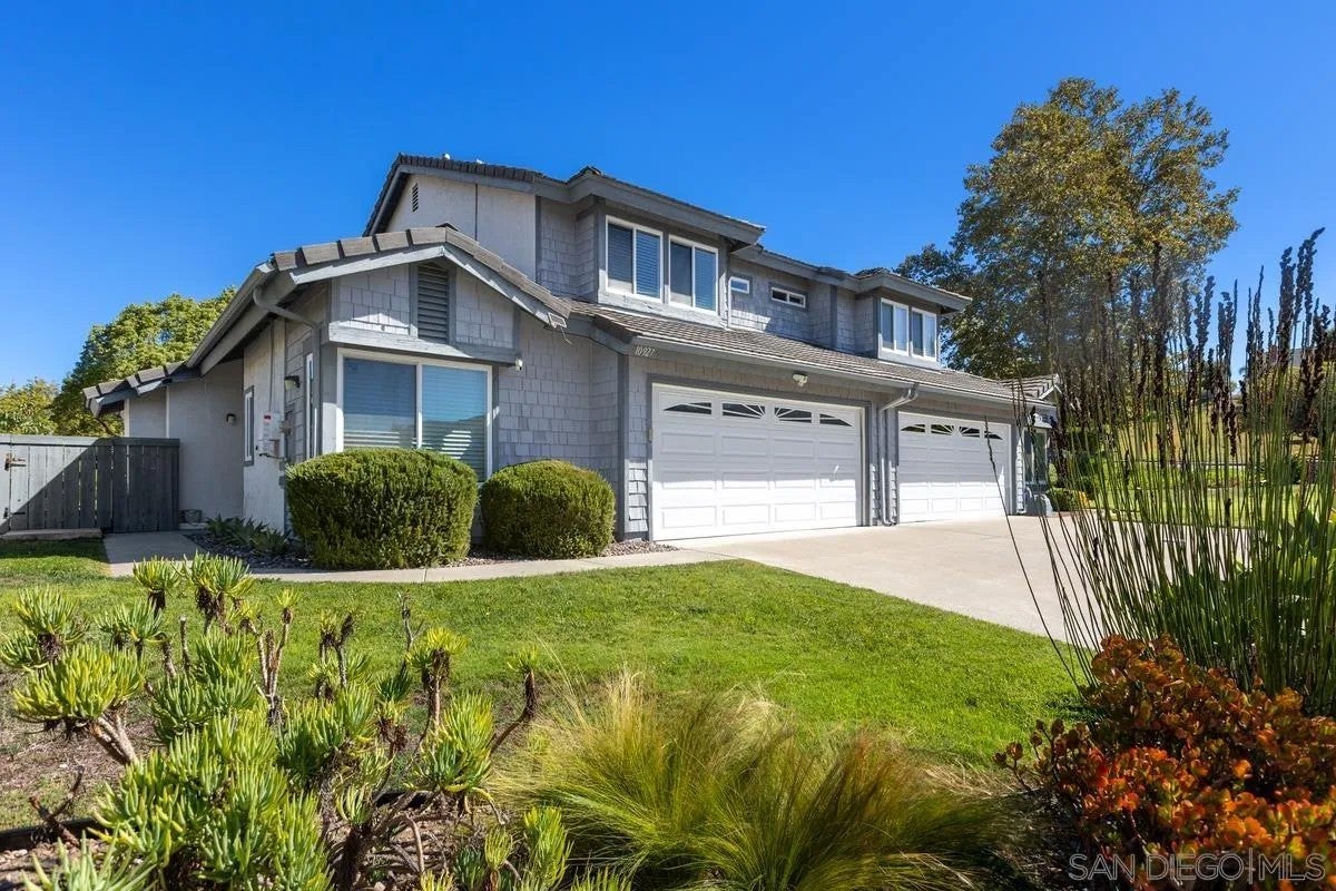 10927 Matinal Cir