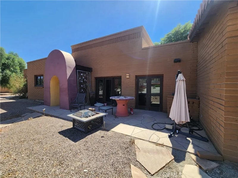 51520 Avenida Montezuma