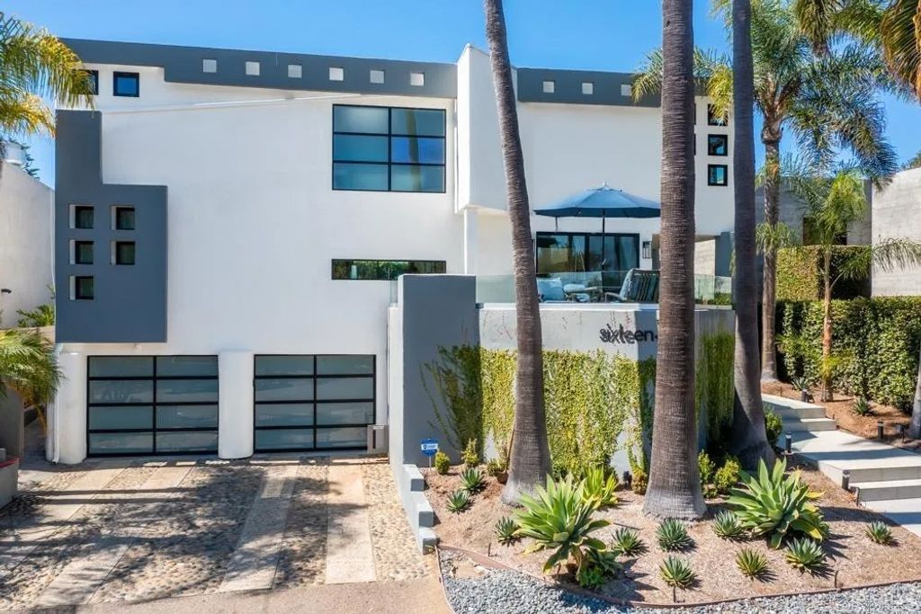 Photo of 1632 Brahms Road, Cardiff By The Sea, CA 92007 (MLS # NDP2601985)